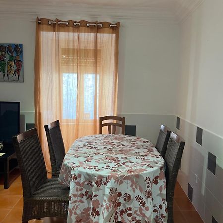 T2 2 Bedroom Flat In Arroios Lisboa Eksteriør bilde