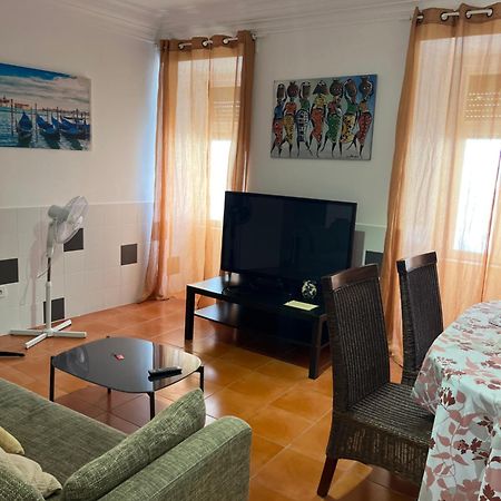 T2 2 Bedroom Flat In Arroios Lisboa Eksteriør bilde